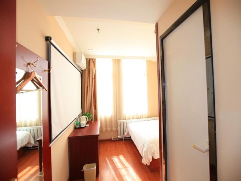 Greentree Inn Liaoning Dalian Railway Station South Shengli Square Express Hotel Extérieur photo
