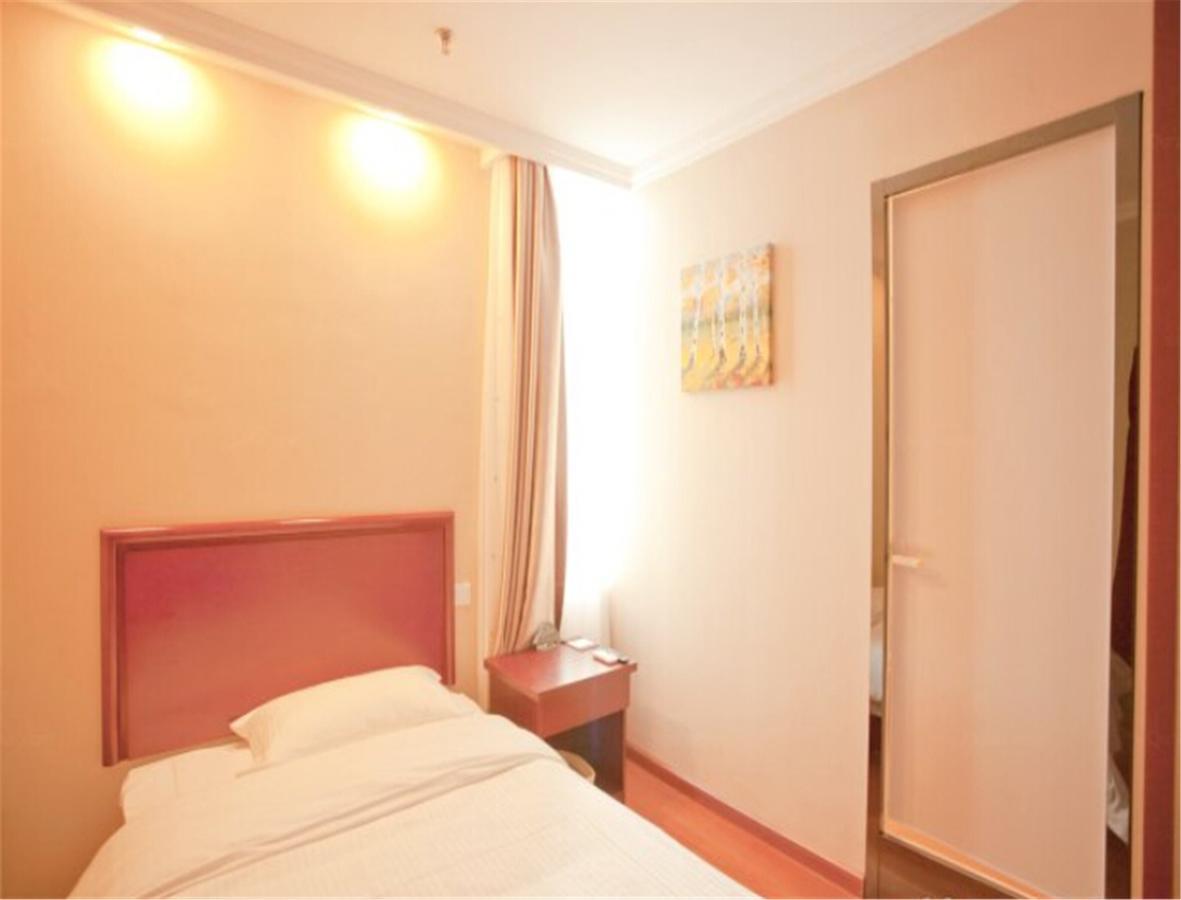 Greentree Inn Liaoning Dalian Railway Station South Shengli Square Express Hotel Extérieur photo